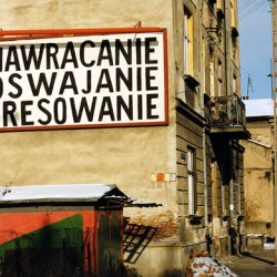 Nawracanie Oswajanie Tresowanie, 1998, 400 billboardów Galerii Zewnętrznej AMS w kilkunastu miastach w Polsce.