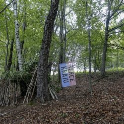 „Serce kraju, 2017. Flaga z napisem wyznaczająca emocjonalne centrum kraju