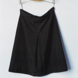 Czarna spódnica, 2002, 130x 110 cm