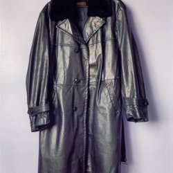 Czarny skórzany płaszcz, 2002, 170x125 cm