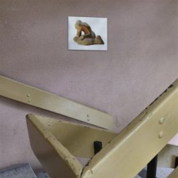 „Zwycięstwo”, 2011.  Kolaże z rzeźbami Katarzyny Kobro w różnych wnętrzach, 29,7x42 cm