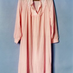 Różowa nocna koszula, 2002, 130x 110 cm